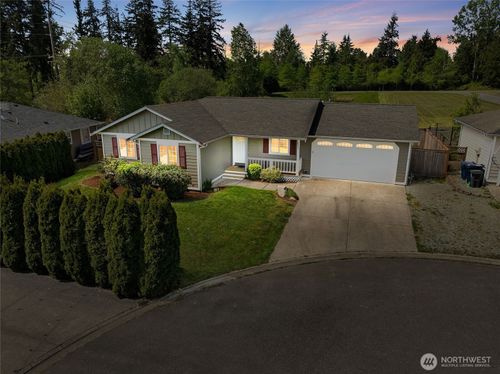 2511 N 30th St, Mount Vernon, WA, 98273-8634 | Card Image