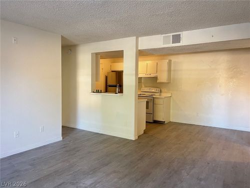 apt-201-231 Mission Newport Ln, Las Vegas, NV, 89107-2785 | Card Image