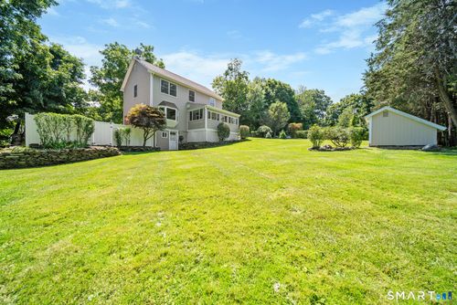 32 Taagan Point Dr, Danbury, CT, 06811-3871 | Card Image
