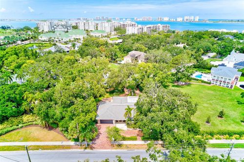 1578 Druid Rd S, BELLEAIR, FL, 33756-1949 | Card Image