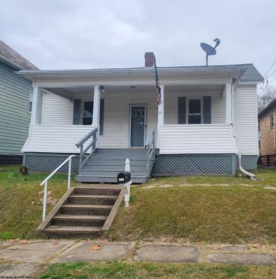 211 Liberty Avenue, House other with 2 bedrooms, 1 bathrooms and 2 parking in Clarksburg WV | Image 1