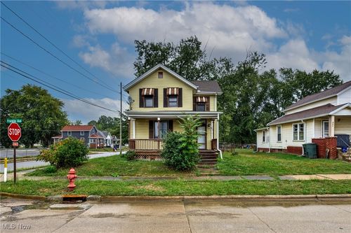 263 Franklin Ave, Alliance, OH, 44601-1906 | Card Image