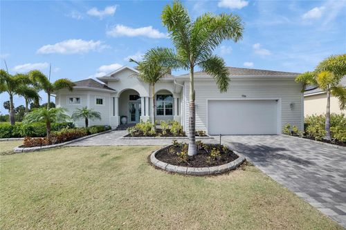 706 Manns Harbor Dr, APOLLO BEACH, FL, 33572-3394 | Card Image