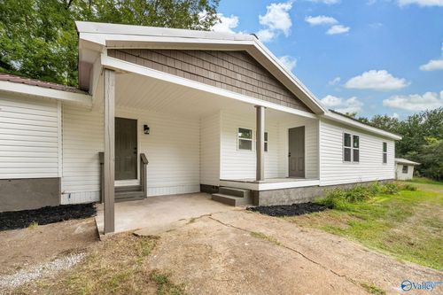 606 Sloss St Se, Hartselle, AL, 35640-3370 | Card Image