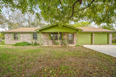 701 N Travis Street, House other with 4 bedrooms, 2 bathrooms and null parking in De Leon TX | Image 1