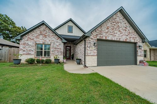 121 Vaughn Ln, Quinlan, TX, 75474-8905 | Card Image