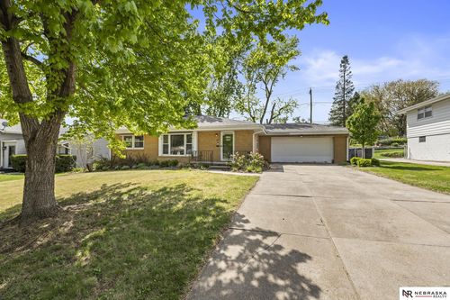758 N 74th Avenue, Omaha, NE, 68114 | Card Image