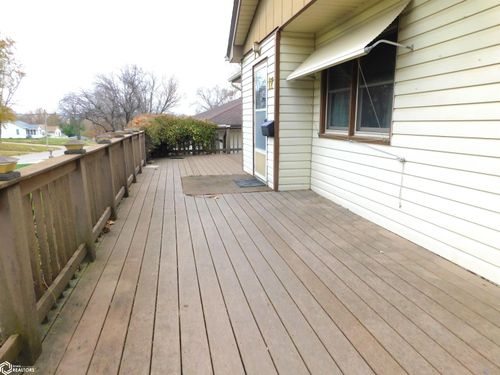 17 S 25th St, Denison, IA, 51442-1717 | Card Image