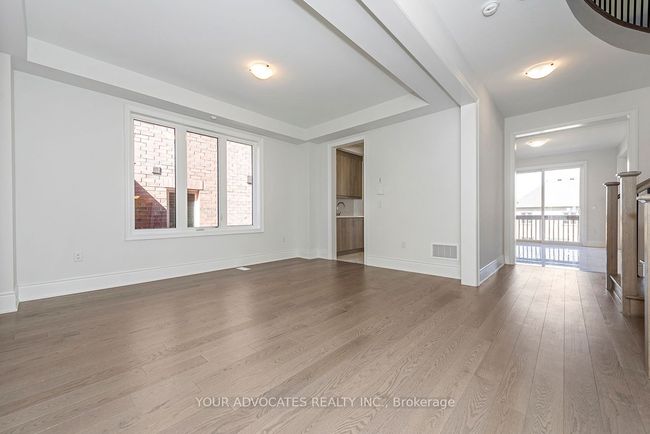 142 Rowe St, House other with 4 bedrooms, 5 bathrooms and 2 parking in Bond Head ON | Image 11
