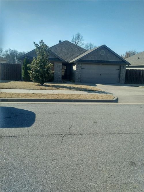 1112 W Cunningham Ave, Rogers, AR, 72758-8446 | Card Image