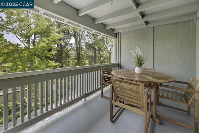 APT-5 - 1217 Running Springs Rd, Condo with 2 bedrooms, 1 bathrooms and 1 parking in Walnut Creek CA | Image 15