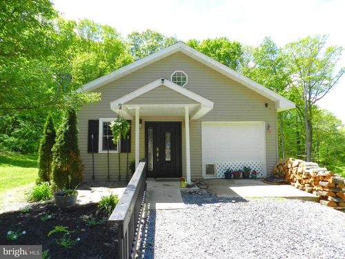 407 Valley View Ln, FROSTBURG, MD, 21532-6010 | Card Image