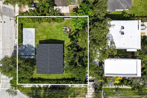 6198 Sw 63rd St, South Miami, FL, 33143-2211 | Card Image