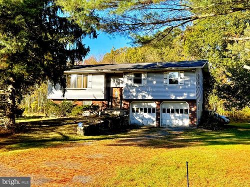 594 Dairy Ln, Brodheadsville, PA, 18322 | Card Image