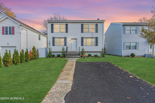 2-211 Delaware Ave, Cliffwood, NJ, 07721-1024 | Card Image