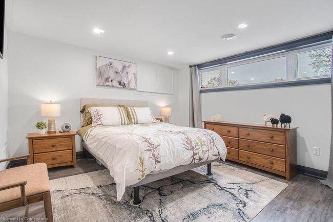 82 Shea Cres, House other with 6 bedrooms, 2 bathrooms and 8 parking in Kitchener ON | Image 24
