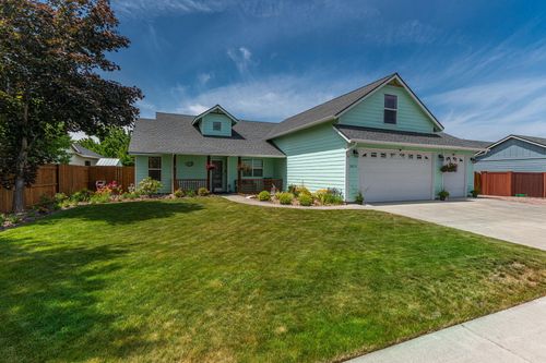 2873 Nw 19th St, Redmond, OR, 97756-7799 | Card Image
