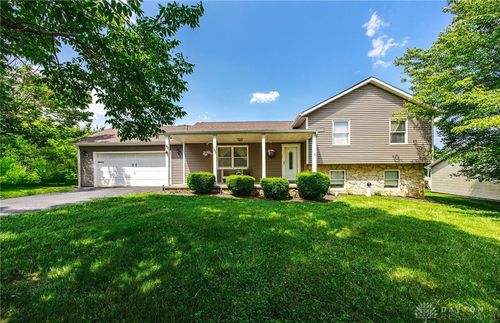 55 Kastrup Dr, Eaton, OH, 45320-2653 | Card Image