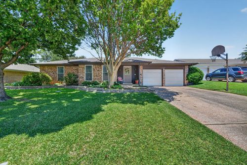 4043 Glenbrook Dr, Arlington, TX, 76015-4008 | Card Image