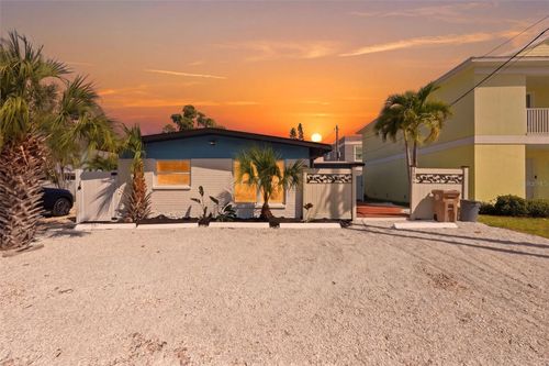 14906 N Bayshore Dr, MADEIRA BEACH, FL, 33708-2144 | Card Image