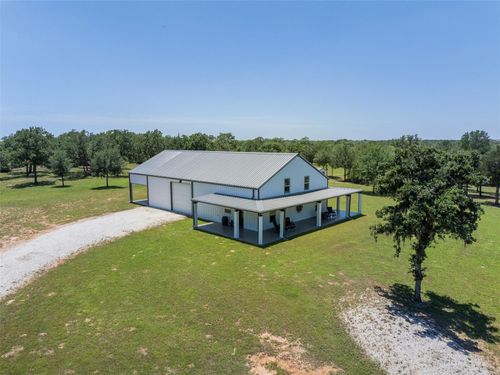 2215 Oakridge Rd, Weimar, TX, 78962-3782 | Card Image
