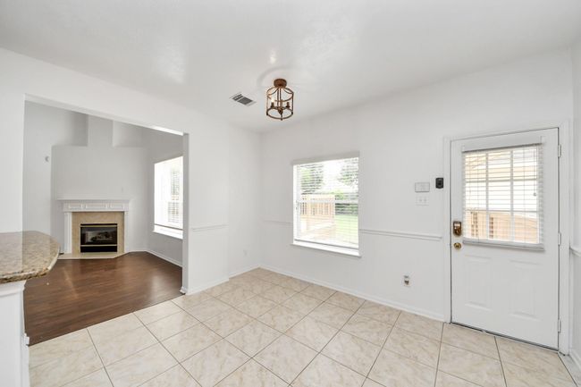 1605 Spring Glen Ln, House other with 5 bedrooms, 4 bathrooms and 2 parking in Pearland TX | Image 13