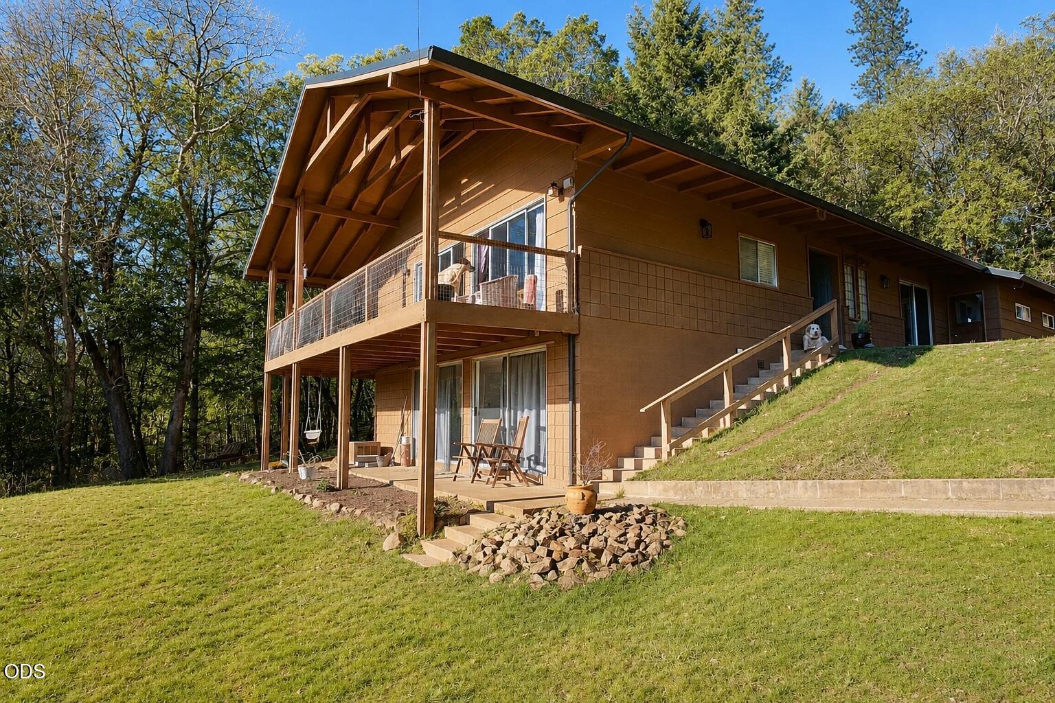 Residential in Rogue River