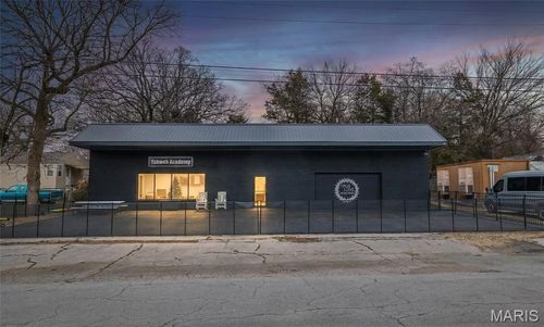 515 Elm St, Bourbon, MO, 65441-9293 | Card Image