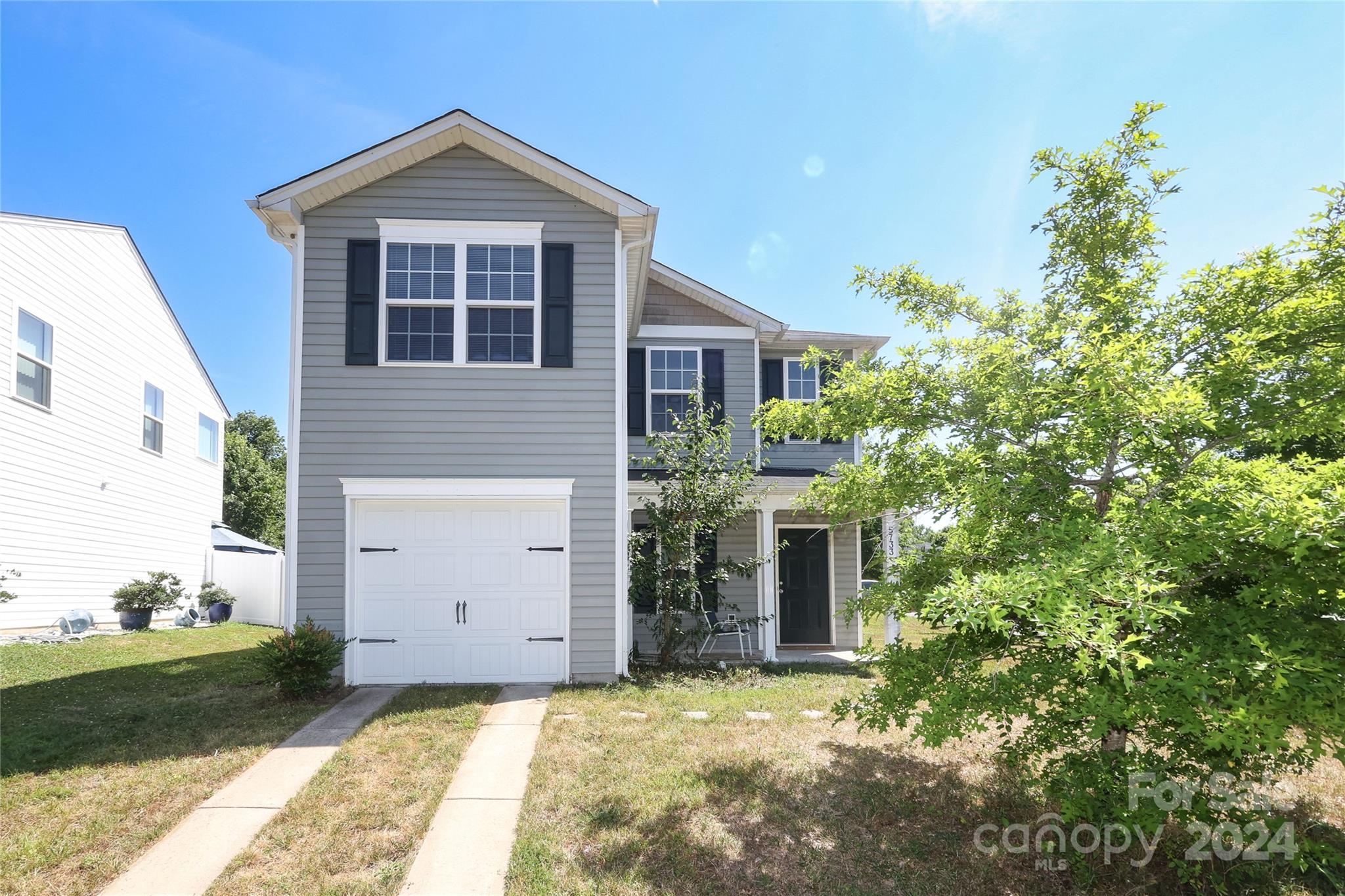 Abenaki Dr, Charlotte, NC 28214