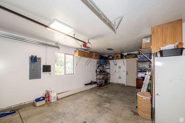 Extra Deep 3rd car garage | Image 21