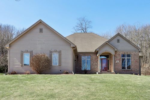 1520 Pamme Ct, West Bend, WI, 53090-1351 | Card Image