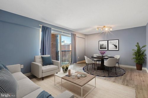 612-1300 Army Navy Dr, ARLINGTON, VA, 22202-2024 | Card Image