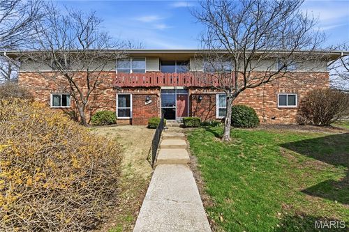 apt-c-4229 Carrollton Dr, Bridgeton, MO, 63044-1951 | Card Image