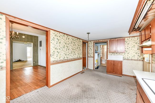 Large Kitchen (additional angle) | Image 19