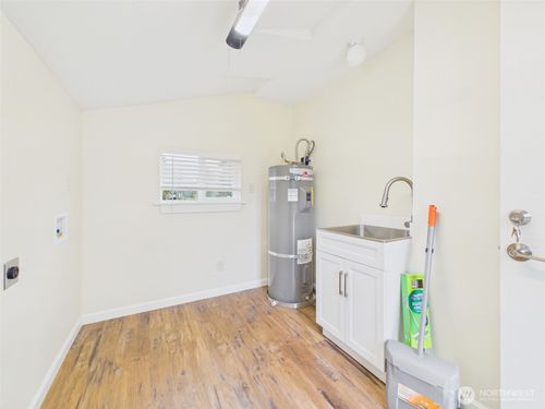 481 Kirkland Rd, Chehalis, WA, 98532-8724 | Card Image