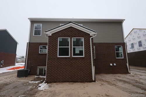 48323 Farmbrook Ln, Van Buren Township, MI, 48111-2080 | Card Image