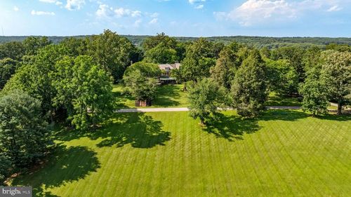 10 Merry Hill Ct, PIKESVILLE, MD, 21208-1746 | Card Image