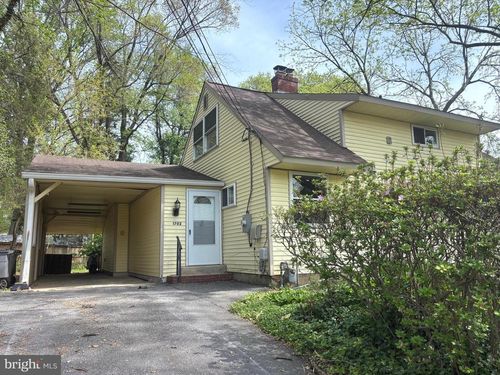 1702 Mcauliffe Dr, ROCKVILLE, MD, 20851-1160 | Card Image