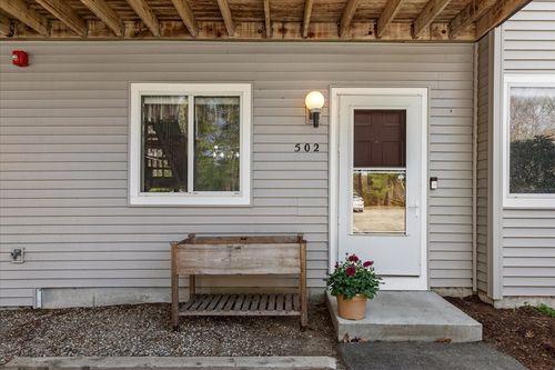 502-502 Park Pl, Raynham, MA, 02767-8066 | Card Image