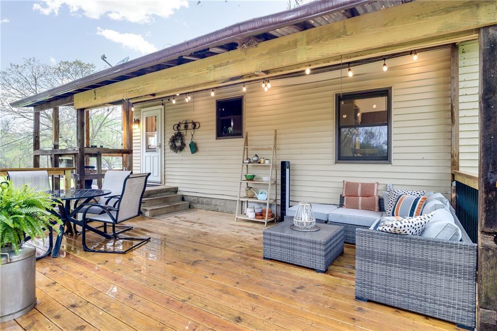 Anna Rd, Saint Joseph, MO 64507