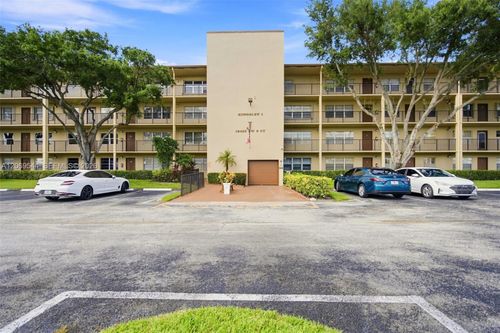 301j-13455 Sw 9th Court, Pembroke Pines, FL, 33027 | Card Image