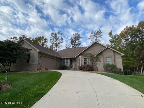 116 Huntington Dr, Crossville, TN, 38558-4403 | Card Image