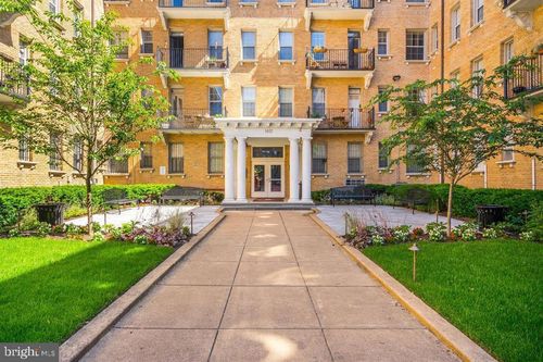 apt-215-1401 Columbia Rd Nw, WASHINGTON, DC, 20009-4713 | Card Image