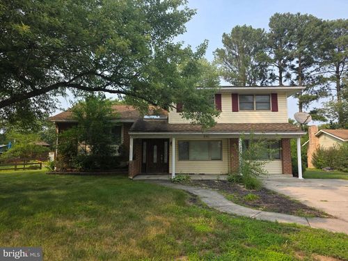 812 Leeds Ln, NEWARK, DE, 19711-7705 | Card Image