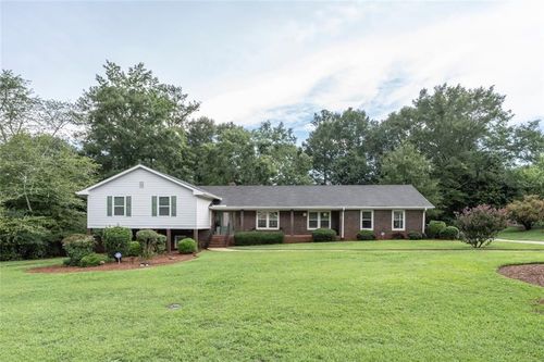 160 Edgewood Dr, Athens, GA, 30606-3106 | Card Image