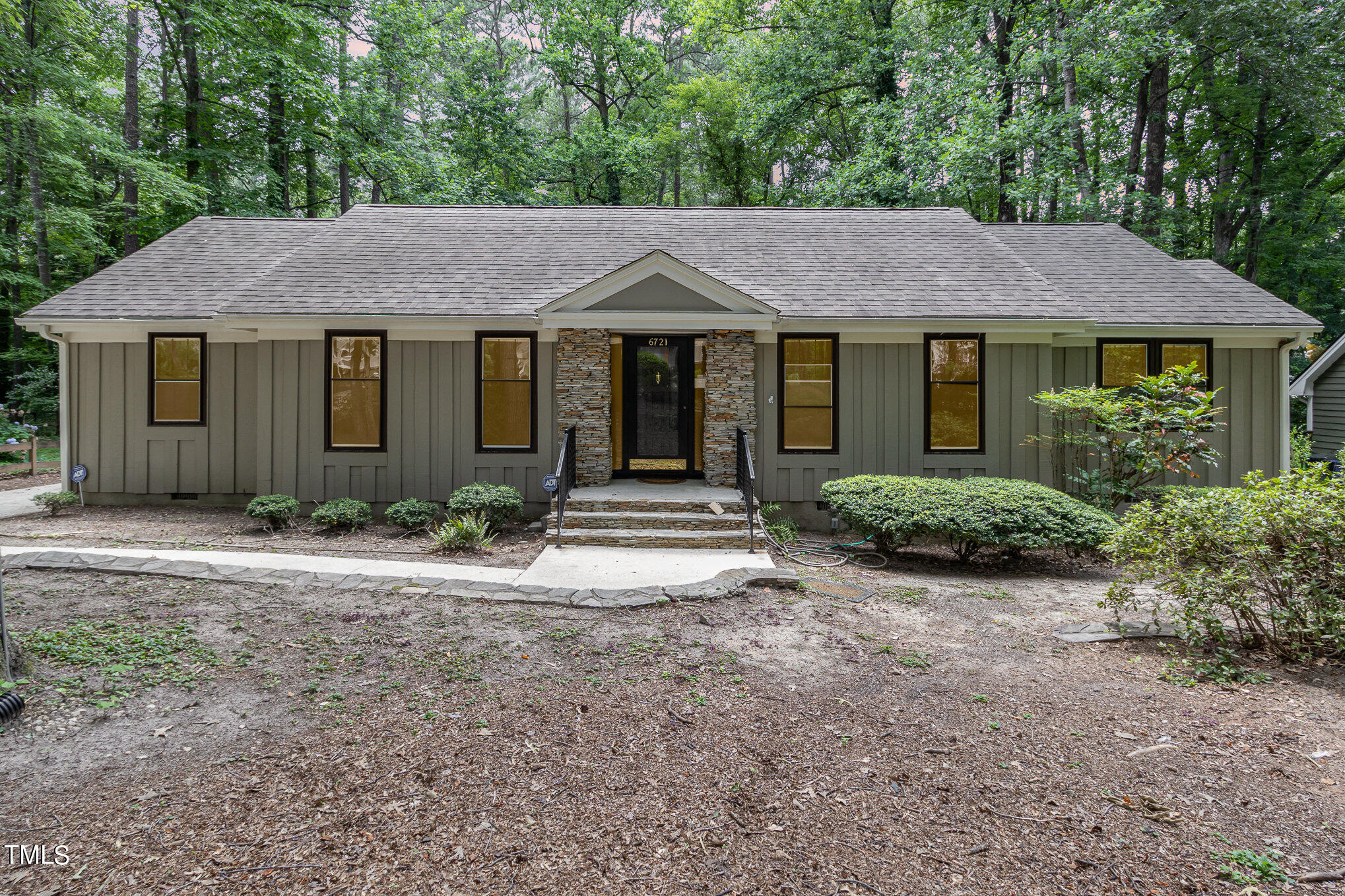 Ridgecroft Ln, Raleigh, NC 27615