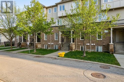 150 Urbancrest Pvt, Nepean, ON, K2J2S7 | Card Image