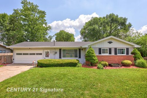 2684 Kuhlman Dr, Saginaw, MI, 48603-3031 | Card Image
