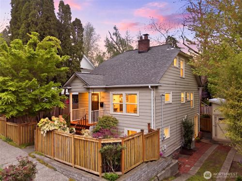 2208 Ne 75th St, Seattle, WA, 98115-4680 | Card Image