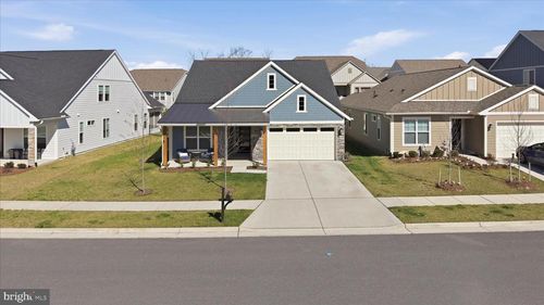 123 Cowbird St, LAKE FREDERICK, VA, 22630-2387 | Card Image